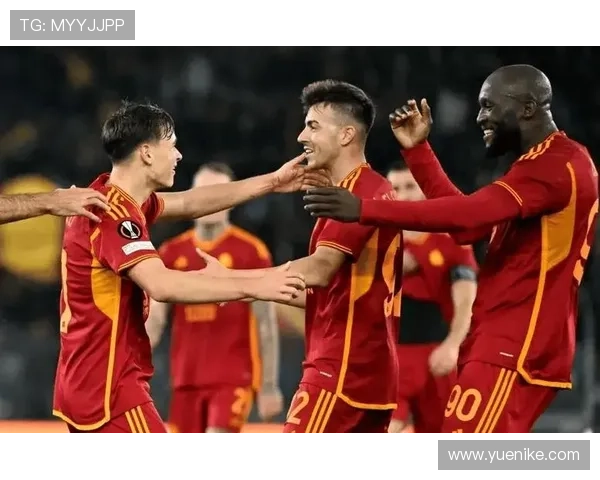 巴黎点球惹怒罗马球迷集体抗议